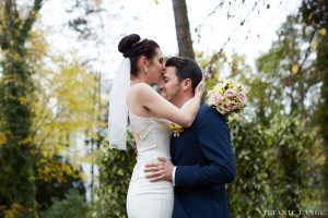 Hochzeit im Patrick Hellmann Schlosshotel Grunewald Berlin - Sophia & Jeremy - Brautpaar von Stefanie Lange