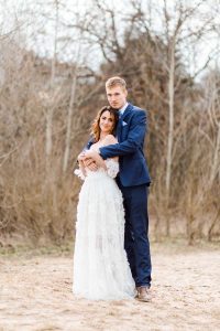 Boho Strand Hochzeit Inspiration mit Achat Scheiben: Brautpaarshooting - Stefanie Lange Hochzeitsfotografie