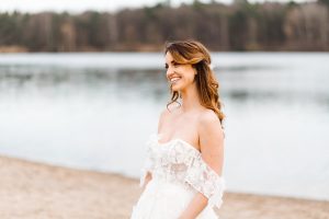 Boho Strand Hochzeit Inspiration mit Achat Scheiben: Portraits der Braut - Stefanie Lange Hochzeitsfotografie