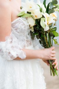 Boho Strand Hochzeit Inspiration mit Achat Scheiben: Brautstrauß - Stefanie Lange Hochzeitsfotografie