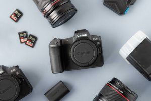 Fotoausrüstung oder Equipment für professionelle Hochzeitsfotografen