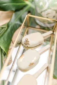 Hochzeitsfotograf Potsdam Candybar im Tropischen Stil