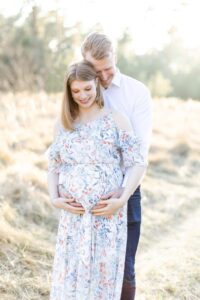 Babybauch Shooting mit Partner